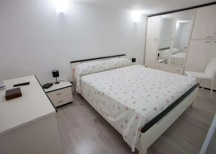 Casa Terranova * モーディカ